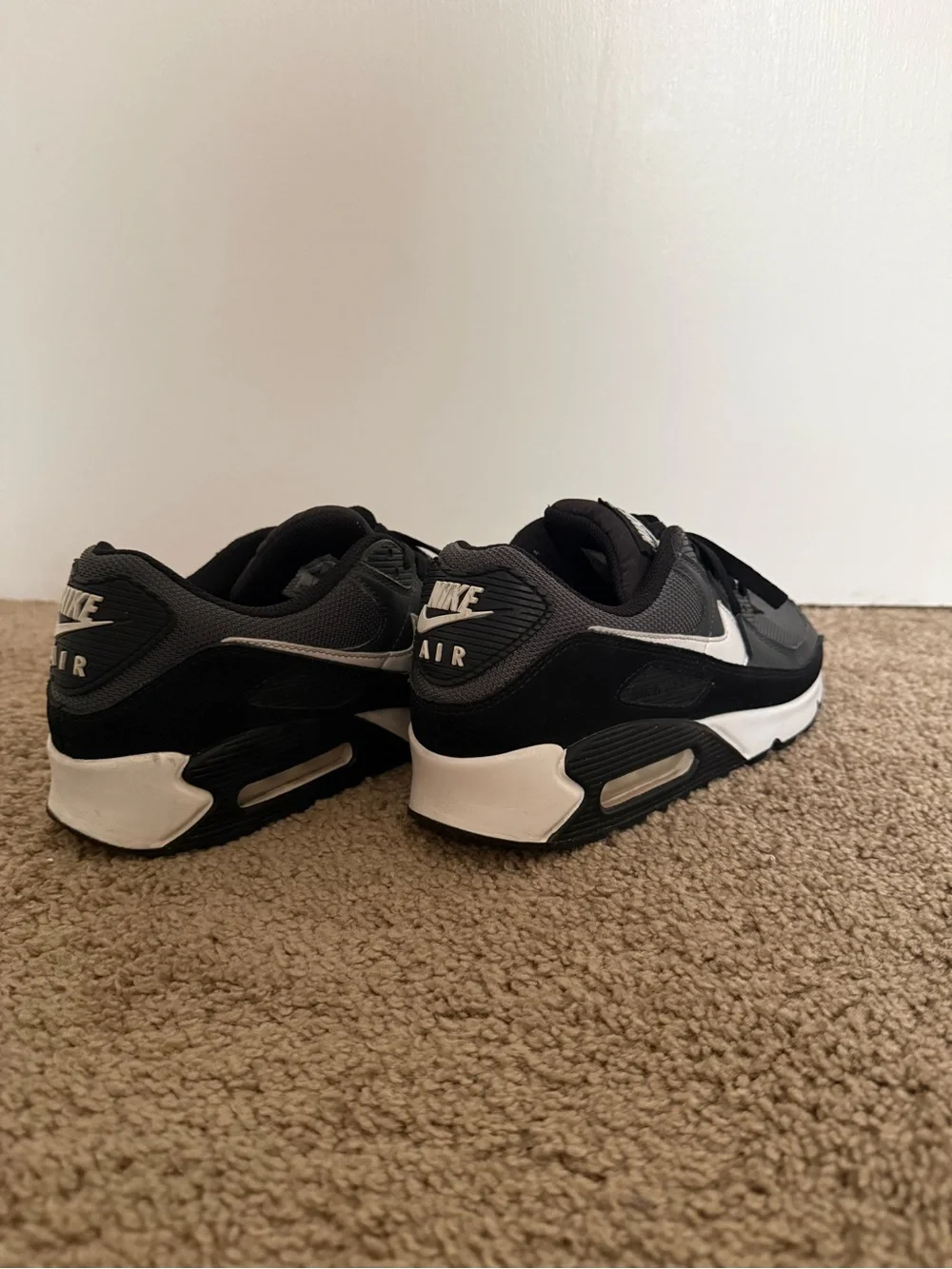 Nike Men’s Air Max Low-Top Sneakers - Black, Gray & White